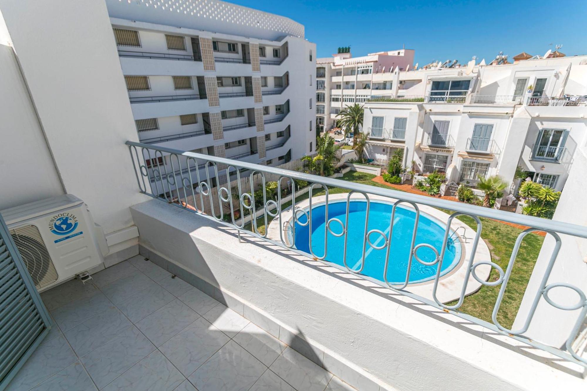 Hébergement de vacances Canovas Nerja - Casa Adosada Con Piscina Los Huertos 3 *